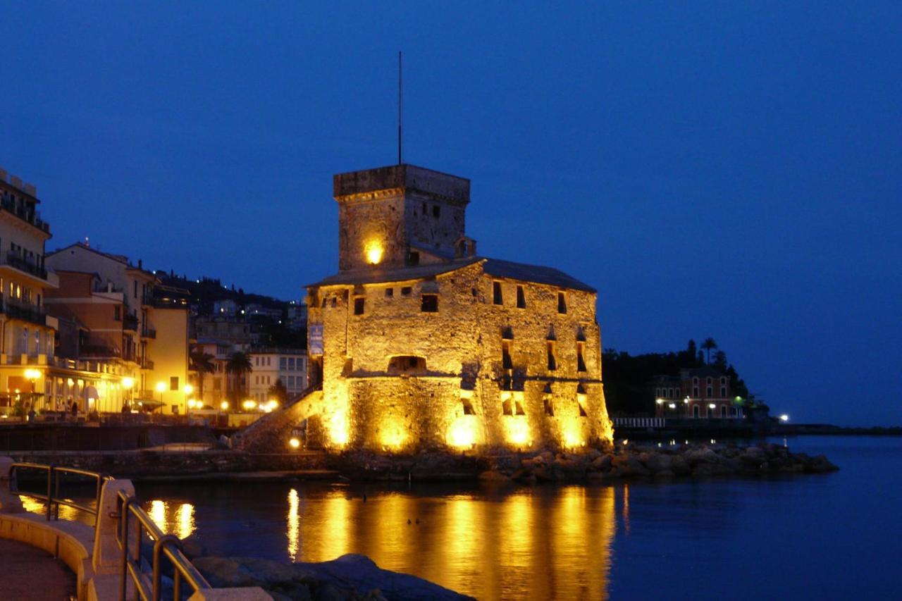 Attic Apartment Rapallo Exterior foto