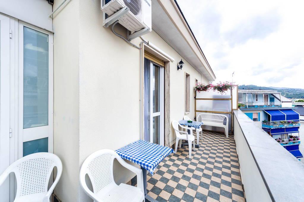 Attic Apartment Rapallo Cameră foto